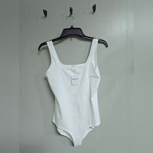 BelleLovin White Square Neck Bodysuit Size M